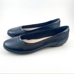 Clarks Collection Gracelin Mara Black Flats 6W